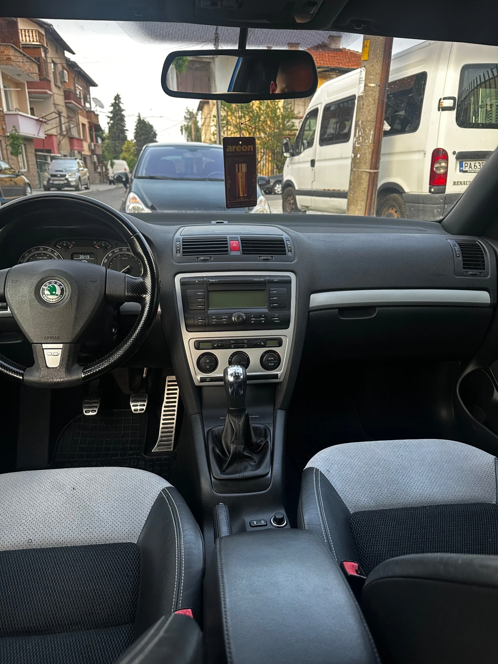 Skoda Praktik 2.0 TDI VRS - изображение 6