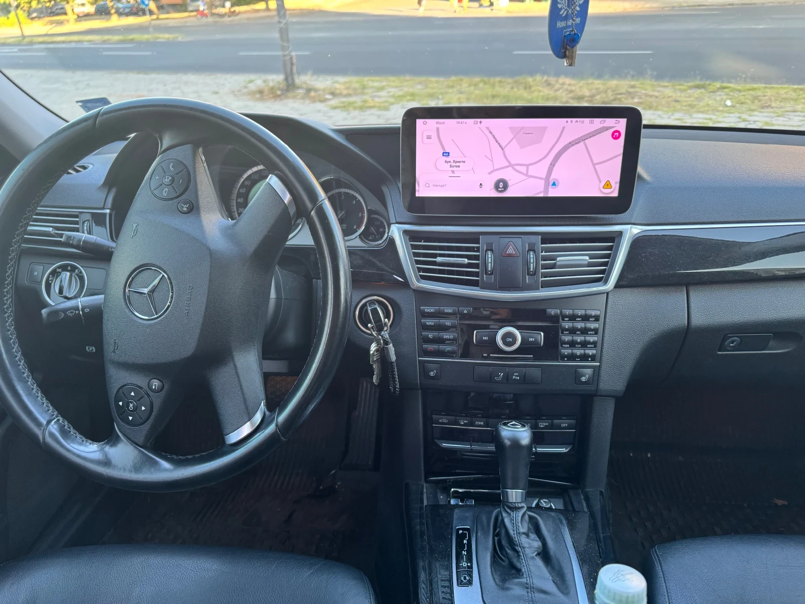 Mercedes-Benz E 220 Отлично състояние TOP! - изображение 8
