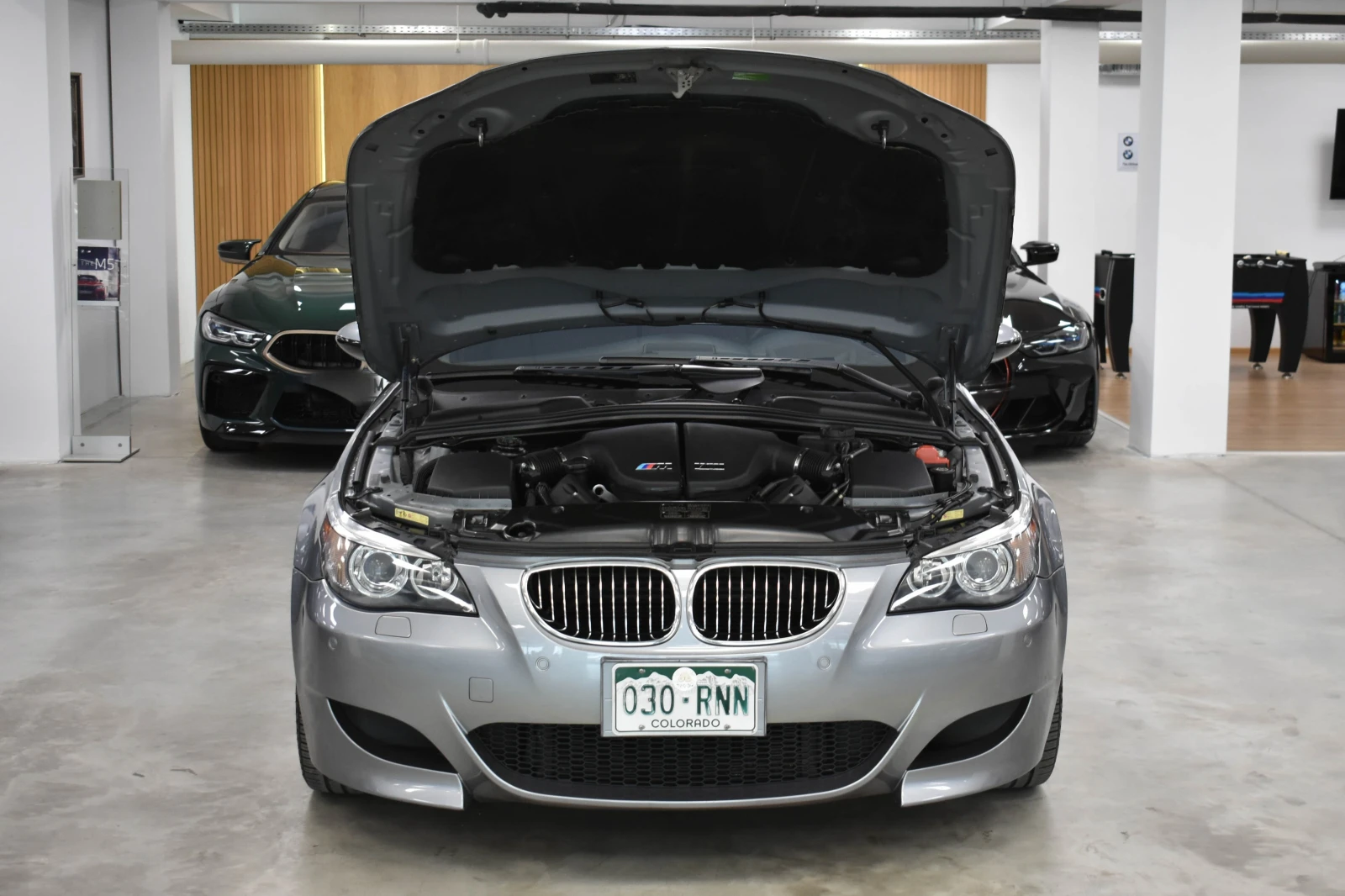 BMW M5 V10  - изображение 7