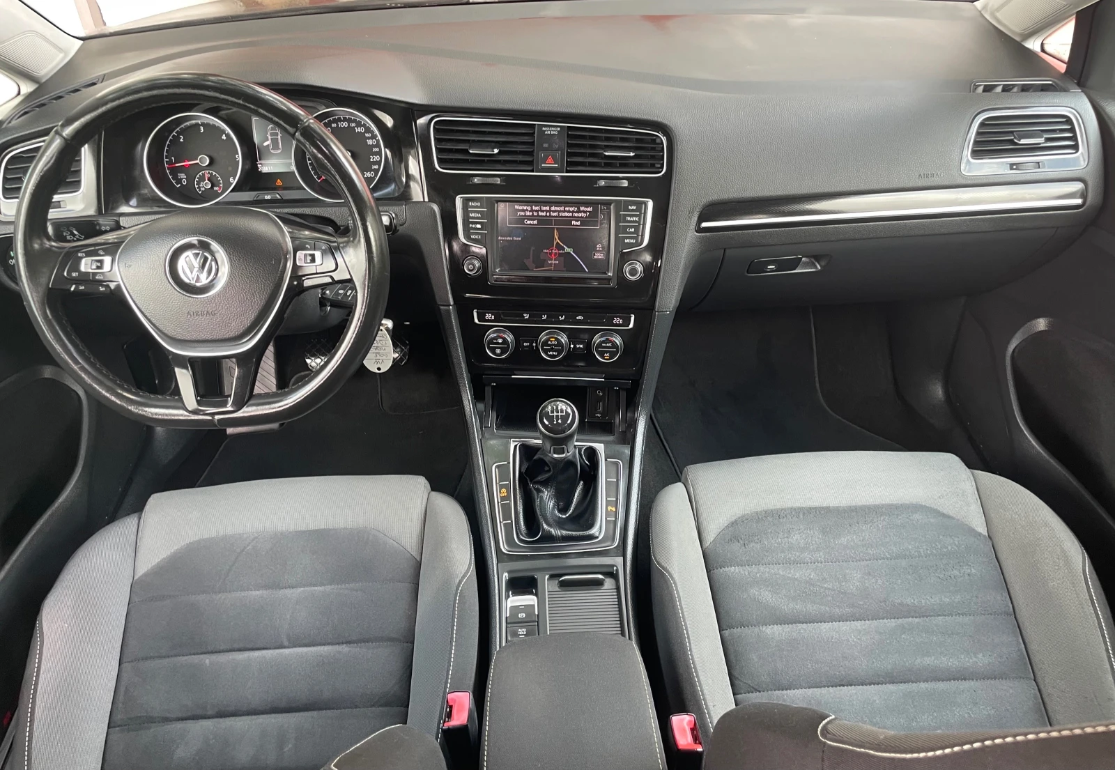 VW Golf 7 Highline 1.6TDi 110к.с ЕURO 6B ЛИЗИНГ - изображение 10