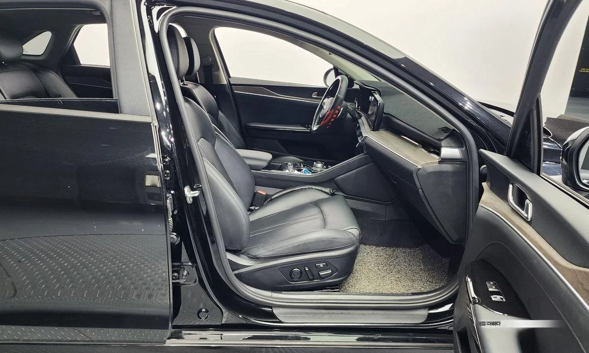 Kia K5 | Mobile.bg   11