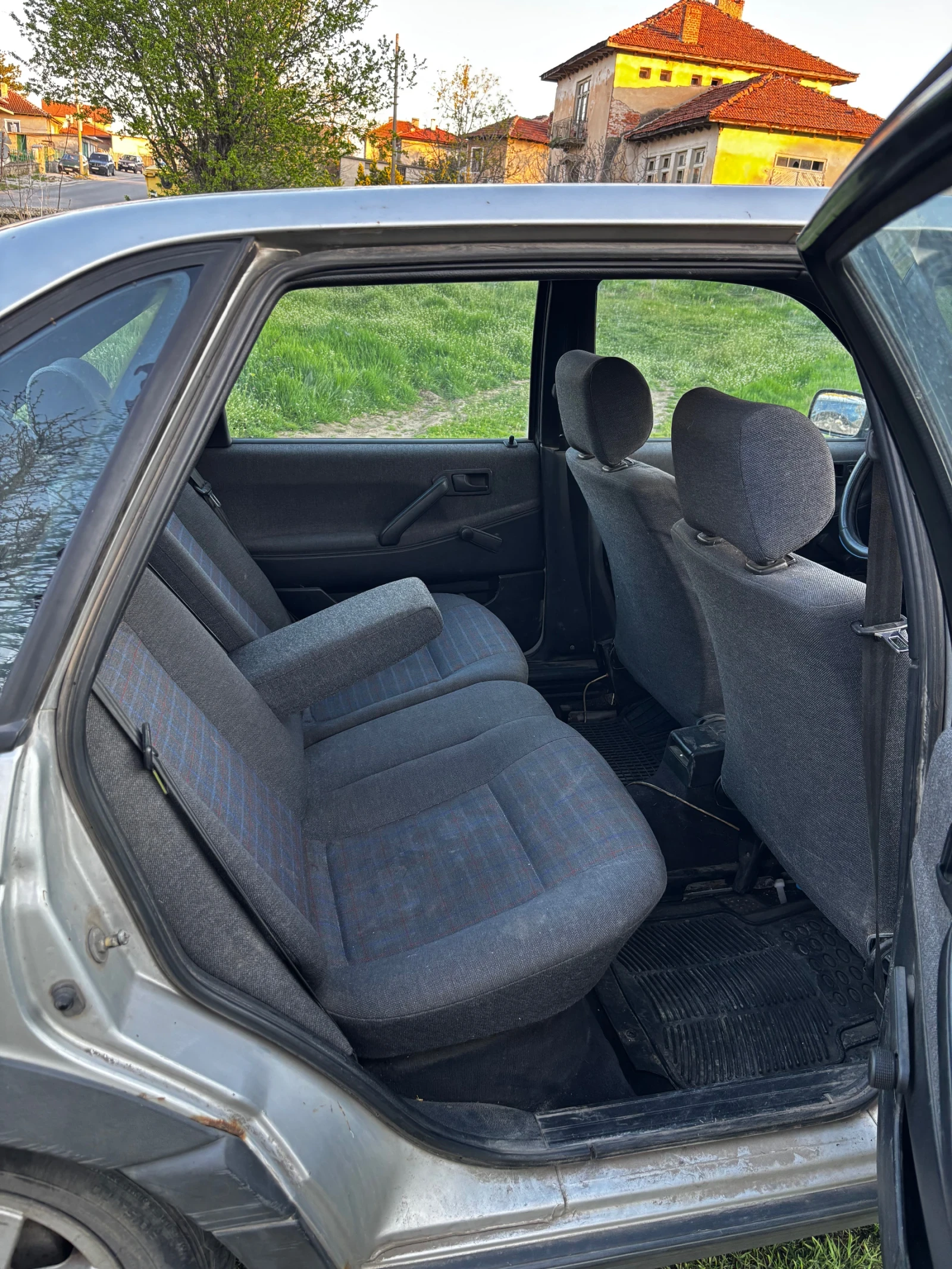 VW Passat, снимка 3 - Автомобили и джипове - 54248045