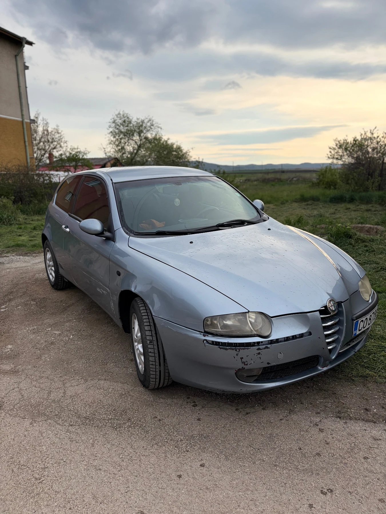 Alfa Romeo 147 1.9 JTD стегната, всичко платено, снимка 6 - Автомобили и джипове - 54781740