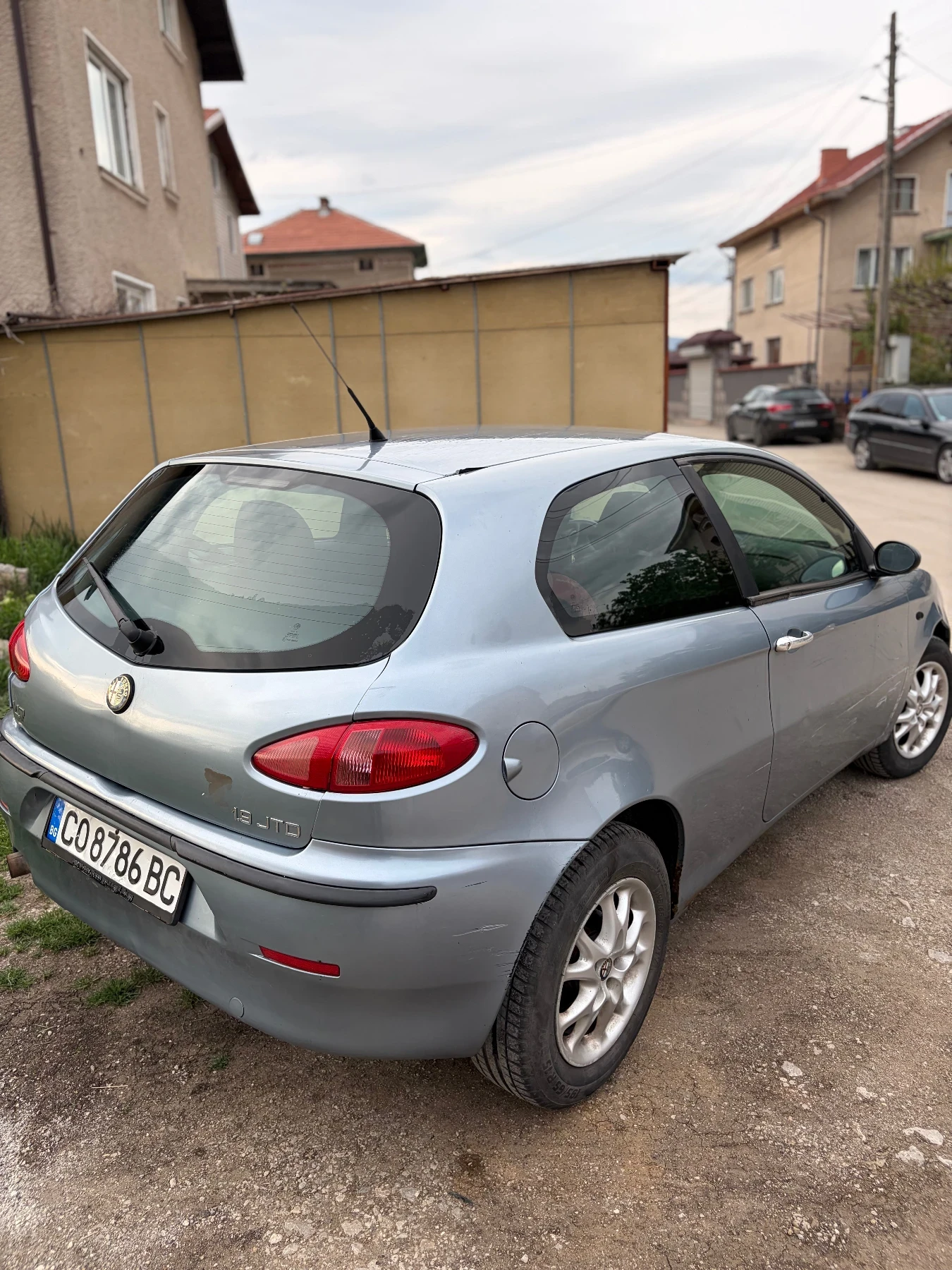 Alfa Romeo 147 1.9 JTD стегната, всичко платено, снимка 2 - Автомобили и джипове - 54781740