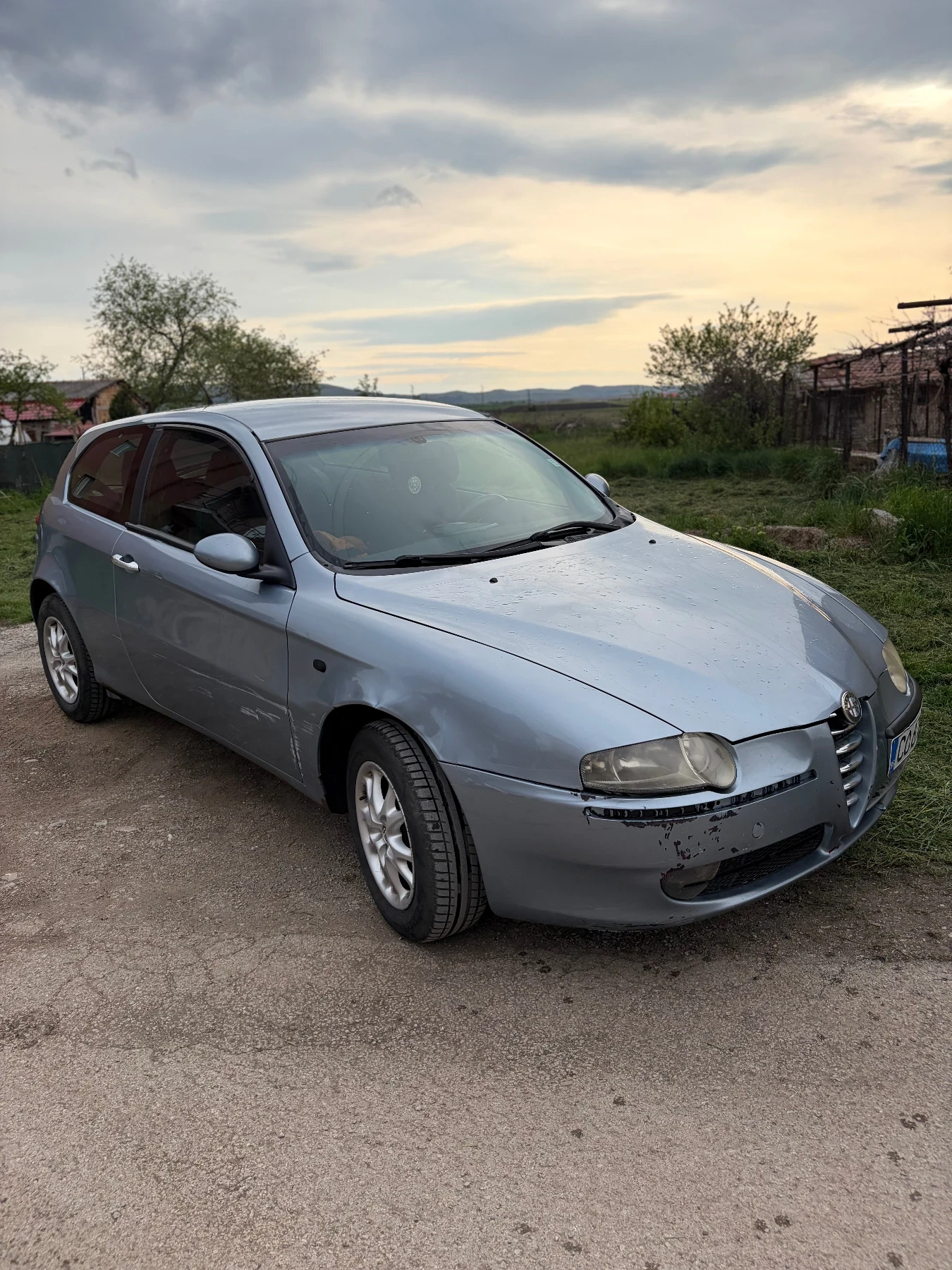 Alfa Romeo 147 1.9 JTD стегната, всичко платено