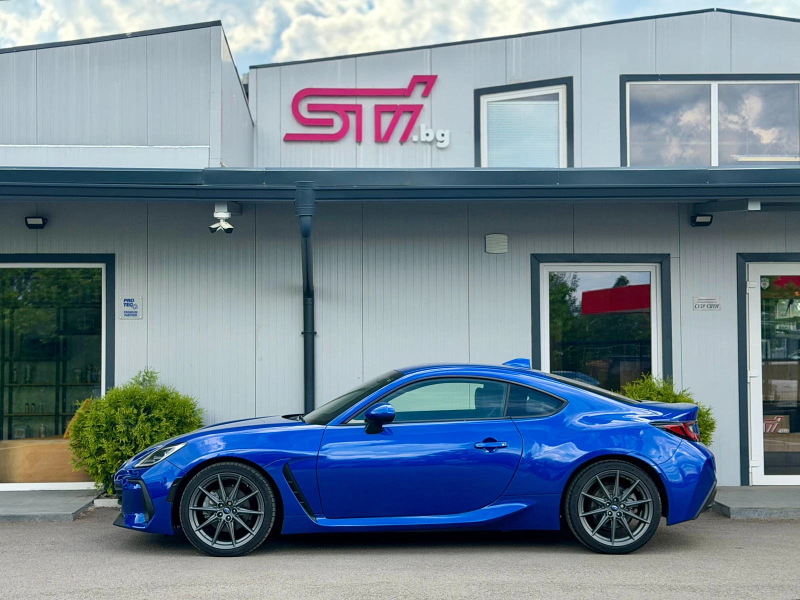 Subaru BRZ 2.4 Limited, снимка 8 - Автомобили и джипове - 54953588