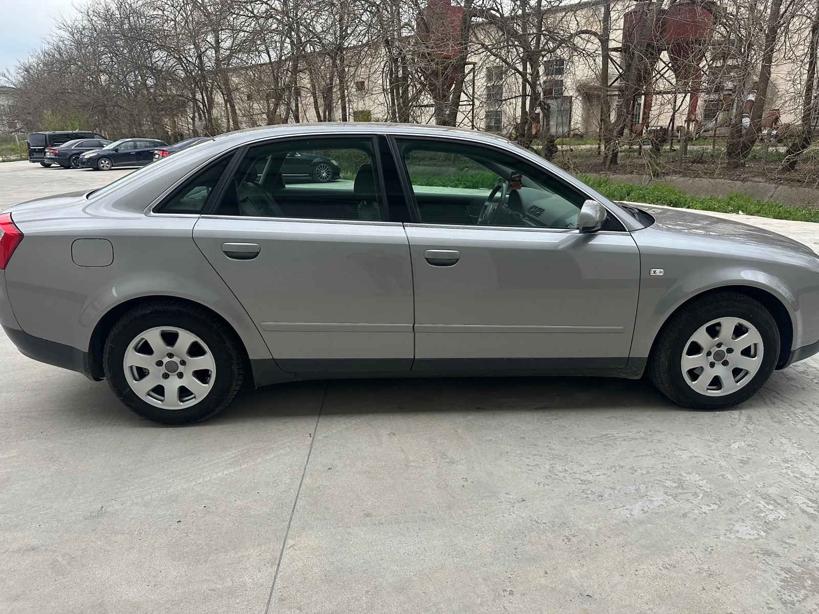 Audi A4 1.9 TDI S line Всички екстри, снимка 2 - Автомобили и джипове - 55126019