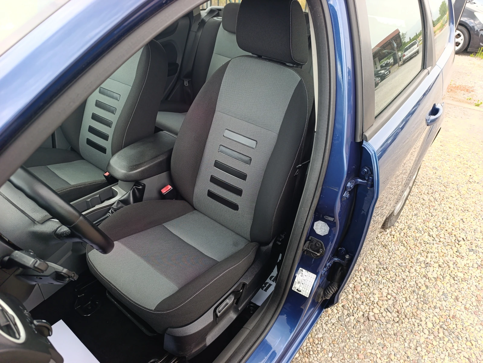 Ford Focus 1.6i-16v.БЕНЗИН, KEYLESS, снимка 9 - Автомобили и джипове - 55187604