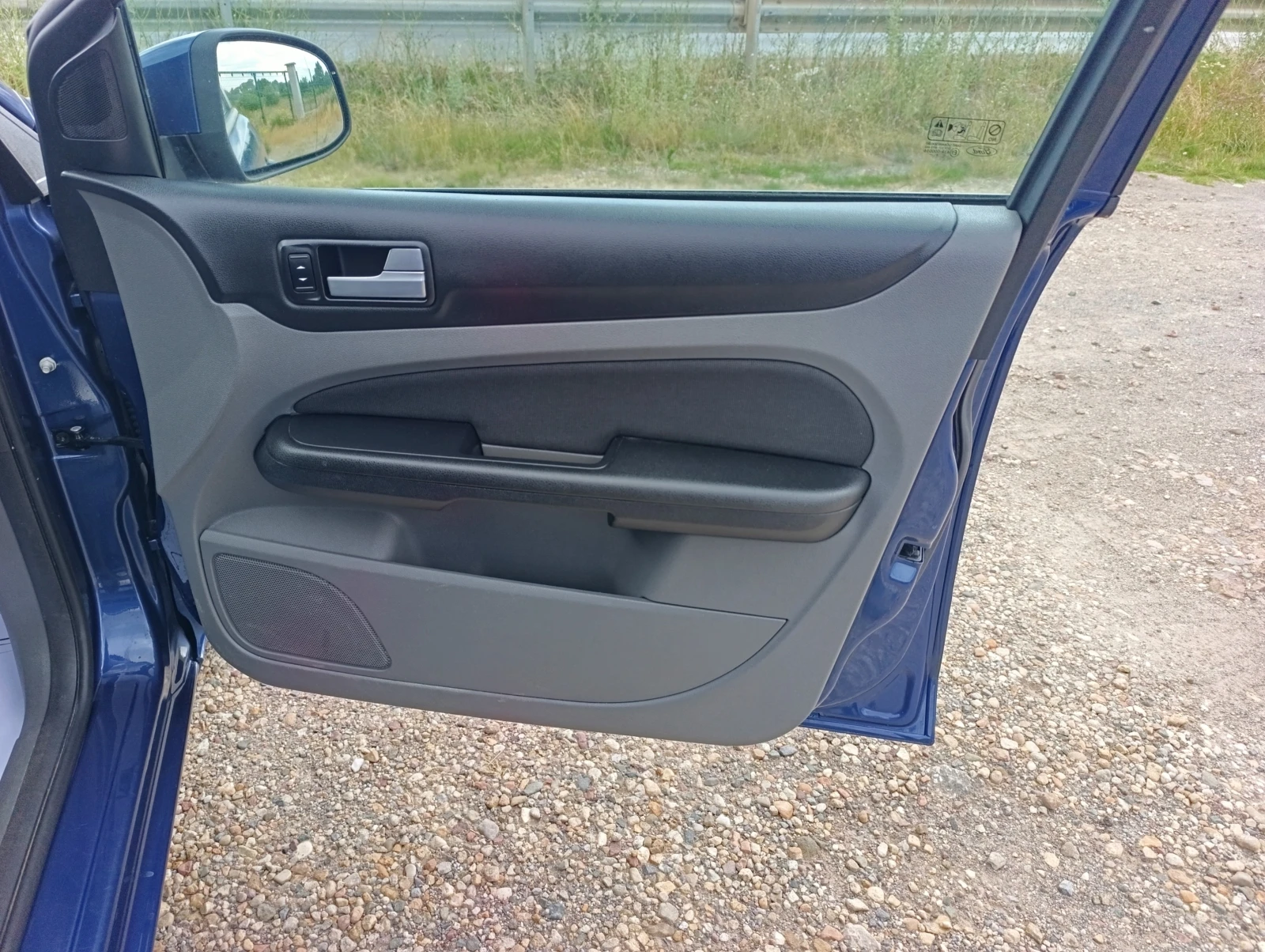 Ford Focus 1.6i-16v.БЕНЗИН, KEYLESS, снимка 14 - Автомобили и джипове - 55187604