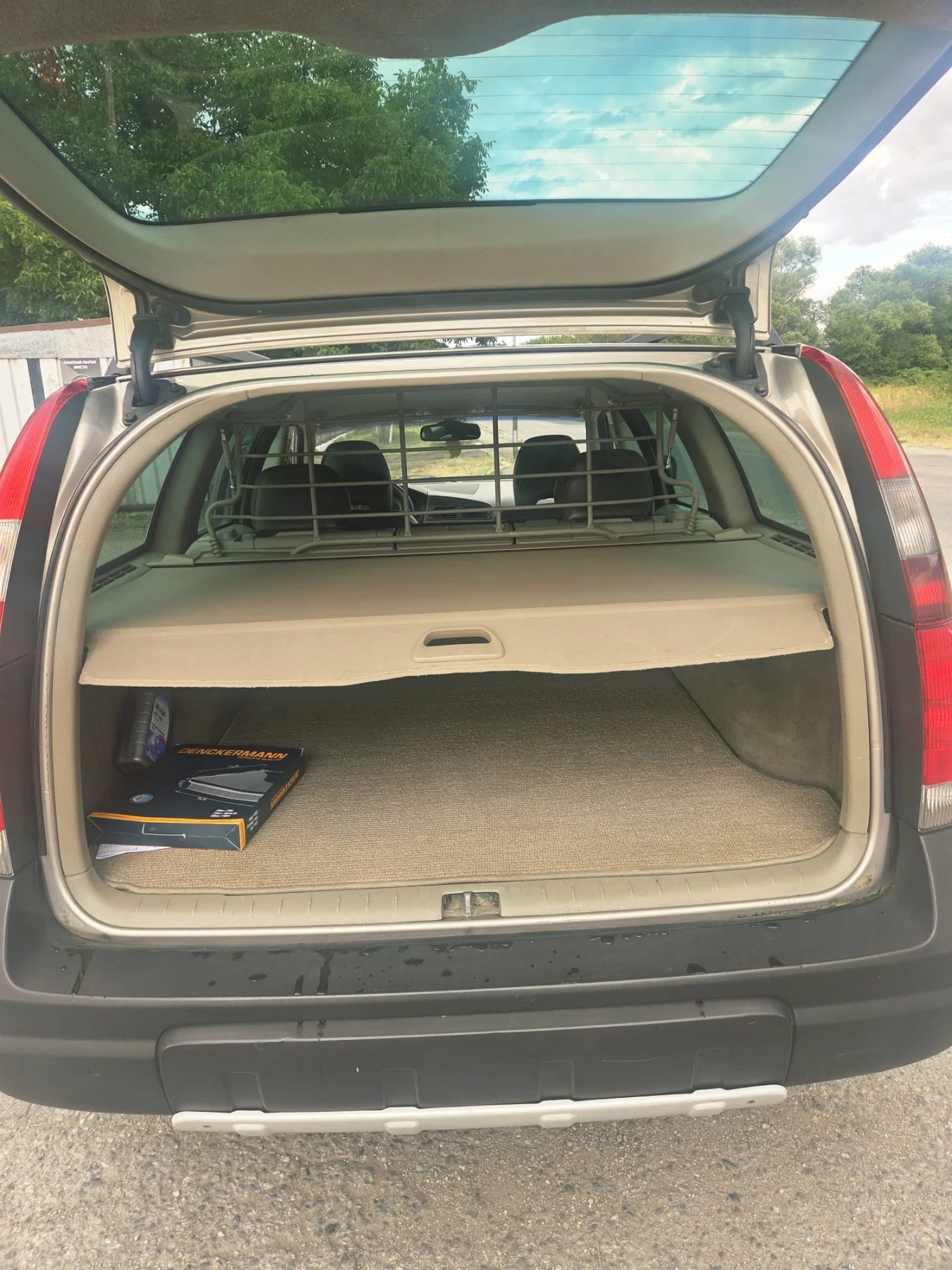 Volvo Xc70 2.4, снимка 12 - Автомобили и джипове - 55358797