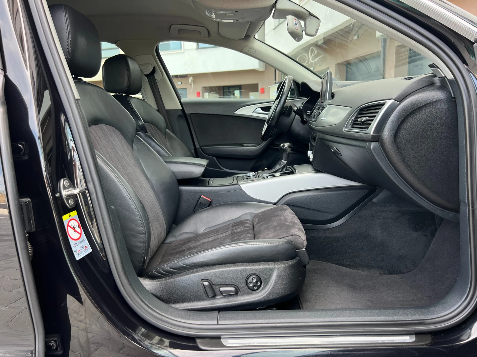 Audi A6 3.0TDI QUATTRO F1 HEAD UP КАМЕРА ПОДГРЕВ, снимка 14 - Автомобили и джипове - 55416850