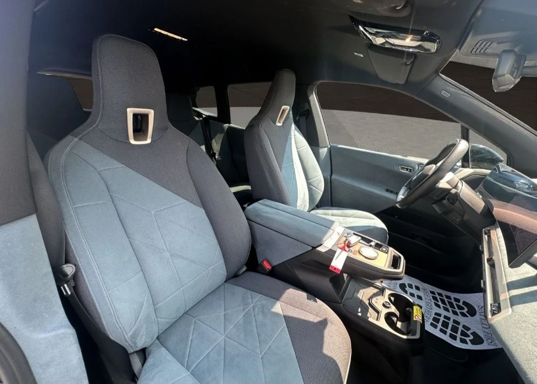 BMW iX 40Xdrive/Msport/H&K/360/, снимка 10 - Автомобили и джипове - 55548329
