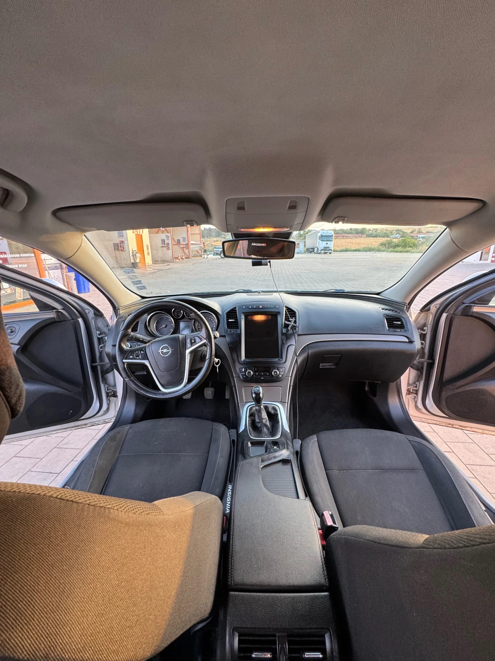 Opel Insignia, снимка 12 - Автомобили и джипове - 55891240