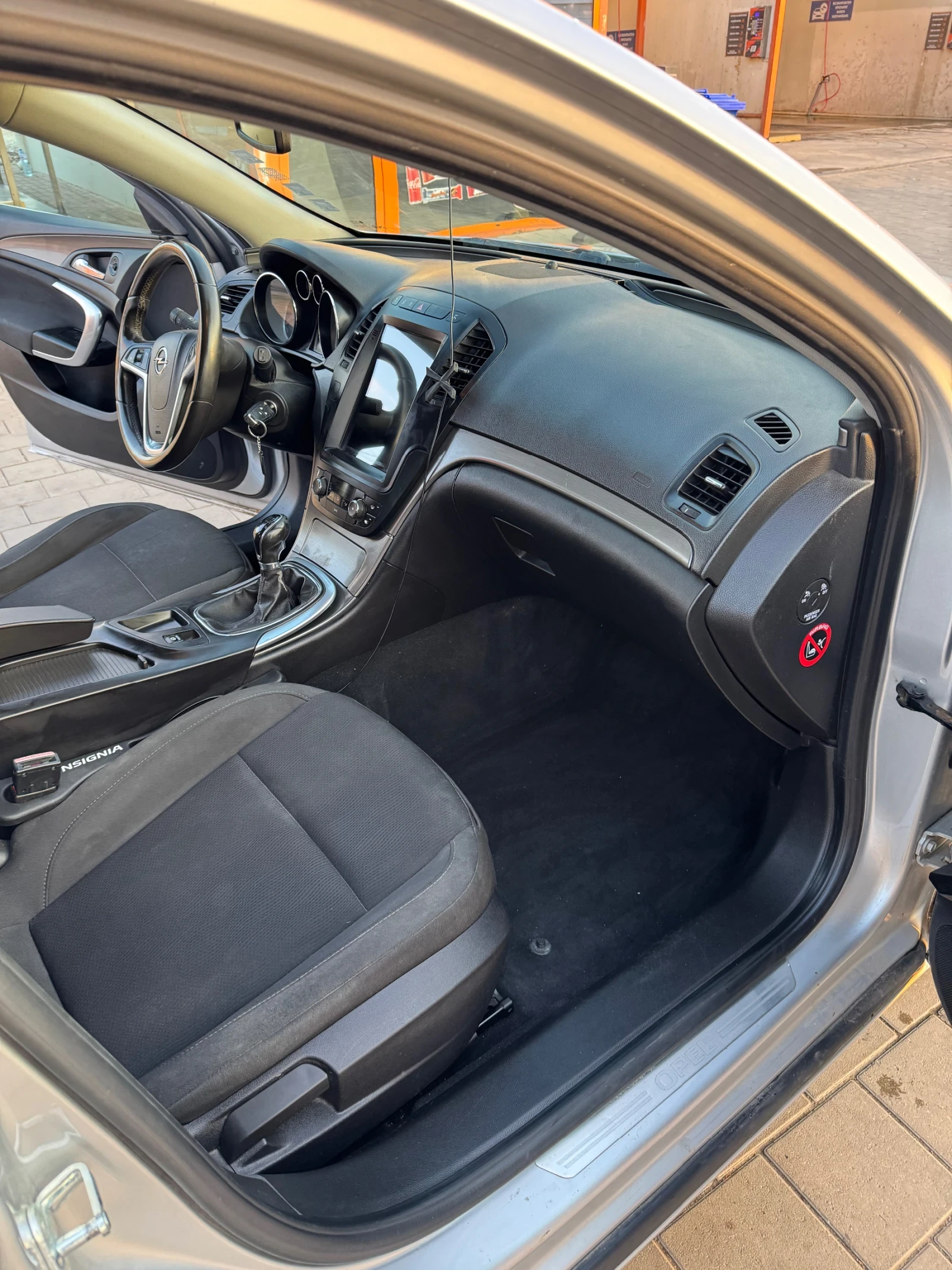 Opel Insignia, снимка 11 - Автомобили и джипове - 55891240