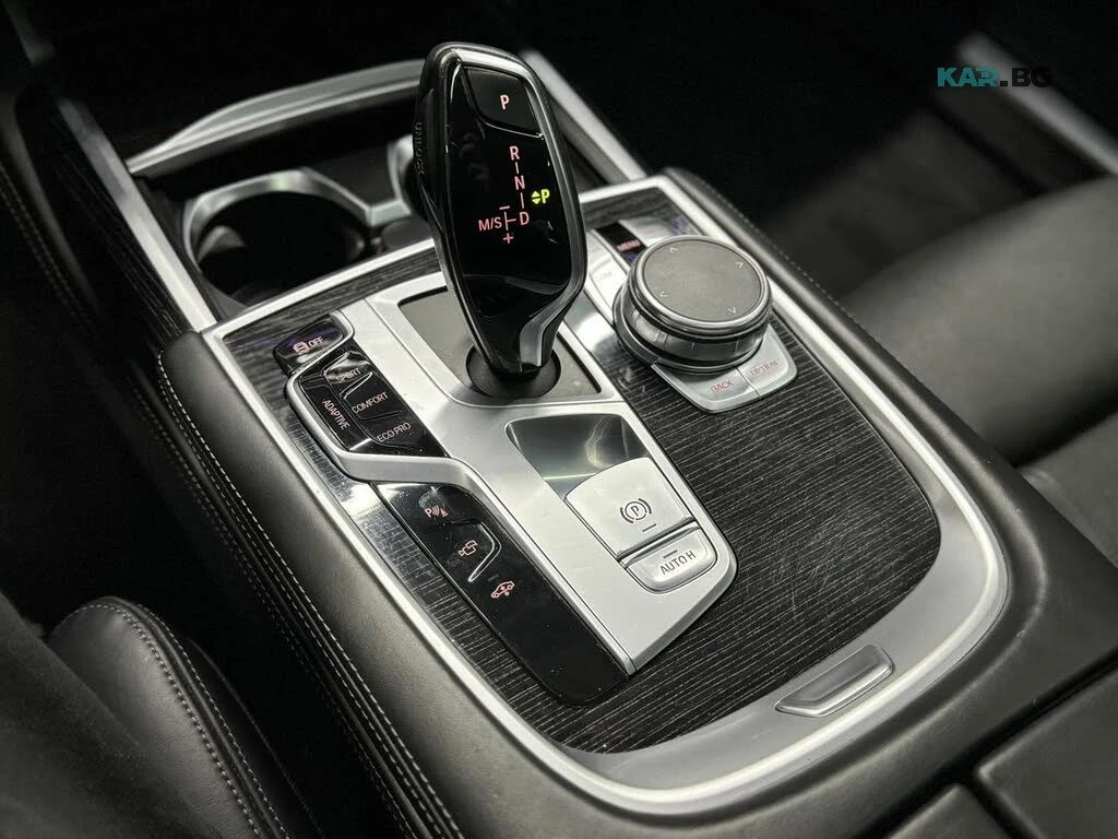 BMW 750 xDrive * 360-CAM * АвтоКредит * (ЦЕНА ДО БГ), снимка 13 - Автомобили и джипове - 55930807