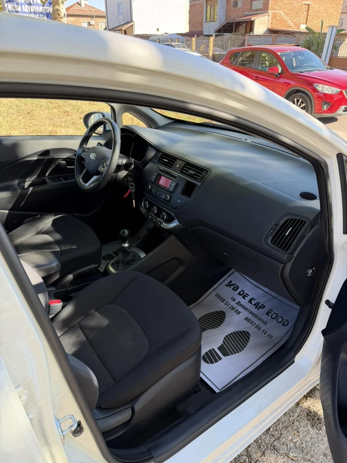 Kia Rio, снимка 12 - Автомобили и джипове - 56360515