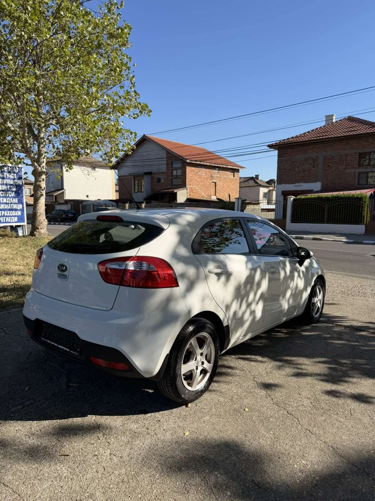 Kia Rio, снимка 5 - Автомобили и джипове - 56360515