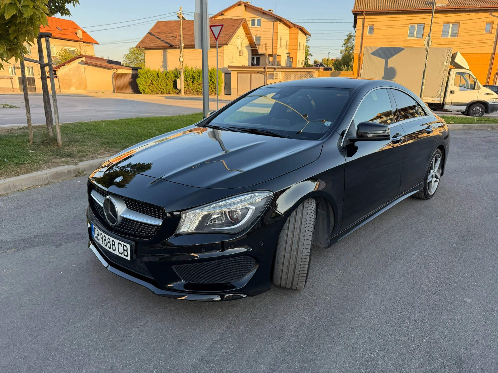 Mercedes-Benz CLA 250, снимка 2 - Автомобили и джипове - 56377157