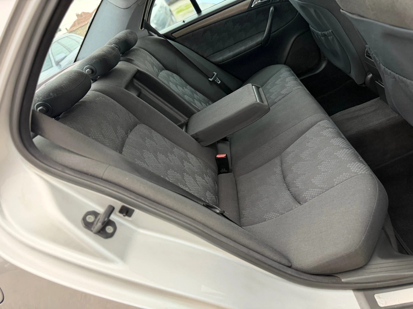 Mercedes-Benz C 220 2.2CDI 136�� ��������� | Mobile.bg � ����������� 13