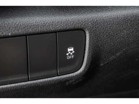 Hyundai Kona * Essential FWD New Arrival / Inspected / Good Con, снимка 14