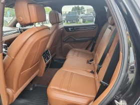 Porsche Cayenne * AWD * CARFAX * Matrix * Въздух * , снимка 9