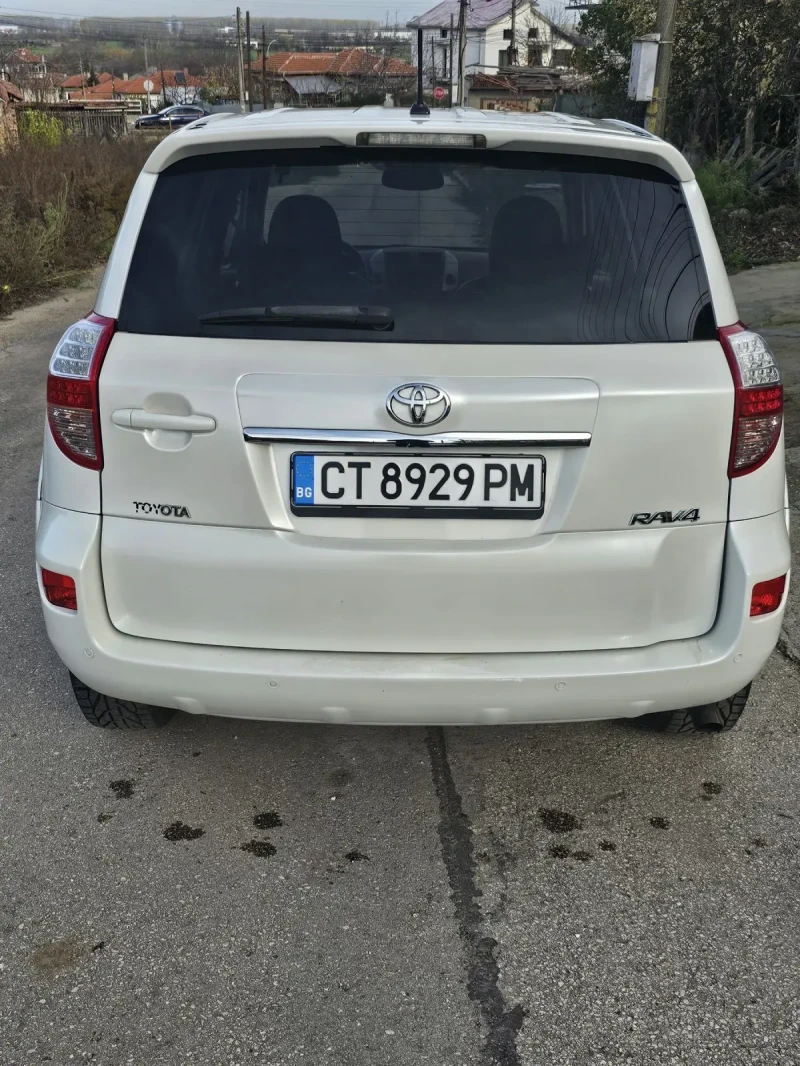 Toyota Rav4 4x4, снимка 4 - Автомобили и джипове - 52561351