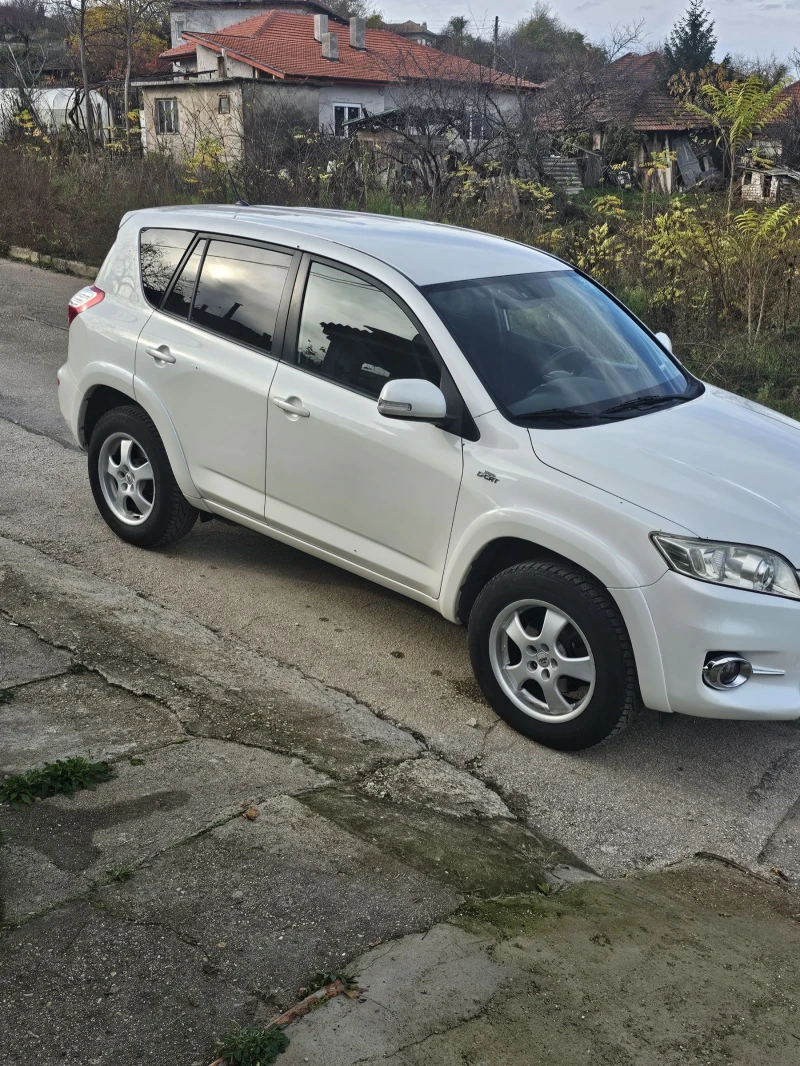 Toyota Rav4 4x4, снимка 3 - Автомобили и джипове - 52561351
