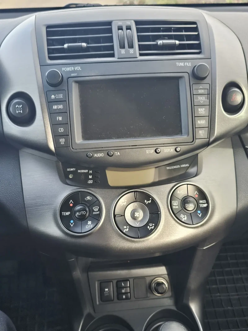 Toyota Rav4 4x4, снимка 8 - Автомобили и джипове - 52561351