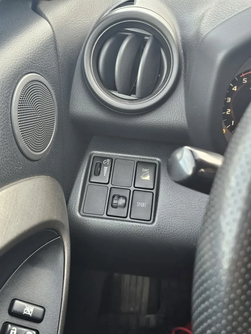 Toyota Rav4 4x4, снимка 10 - Автомобили и джипове - 52561351