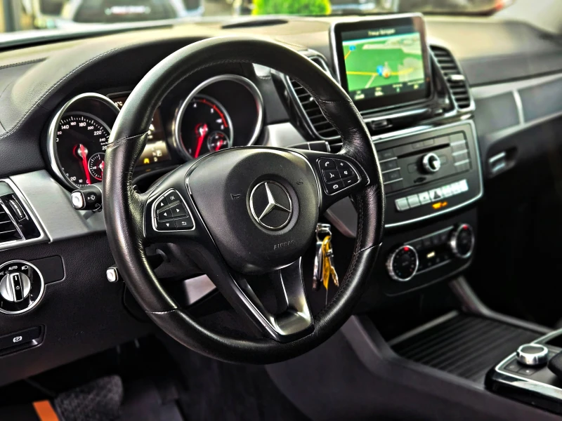 Mercedes-Benz GLE 350 6.3AMG/SHADOW LINE/CAMERA/GERMANY/PARK ASSYST/LIZI, снимка 10 - Автомобили и джипове - 52833586