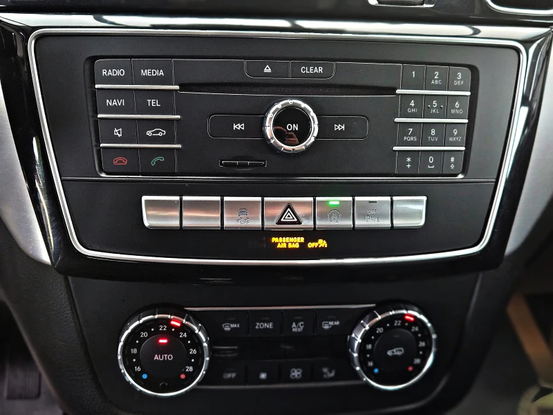 Mercedes-Benz GLE 350 6.3AMG/SHADOW LINE/CAMERA/GERMANY/PARK ASSYST/LIZI, снимка 11 - Автомобили и джипове - 52833586