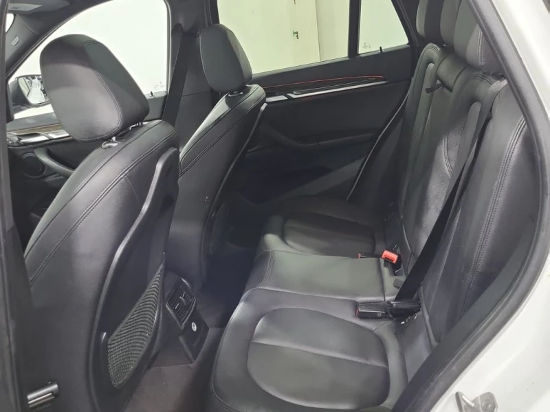 BMW X1 * xDrive28i * CARFAX * БЕЗ ПЪРВОНАЧАЛНА ВНОСКА, снимка 3 - Автомобили и джипове - 52950376