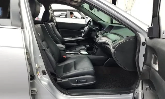 Honda Crosstour 3.5 - изображение 10