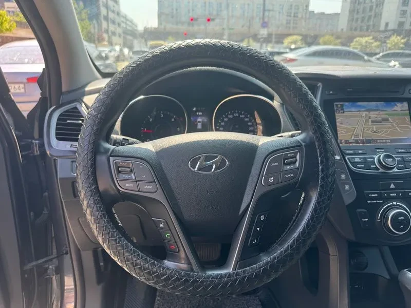 Hyundai Santa fe 2.0 CRDi 4WD - САМО 30% АВАНС, снимка 3 - Автомобили и джипове - 56159117