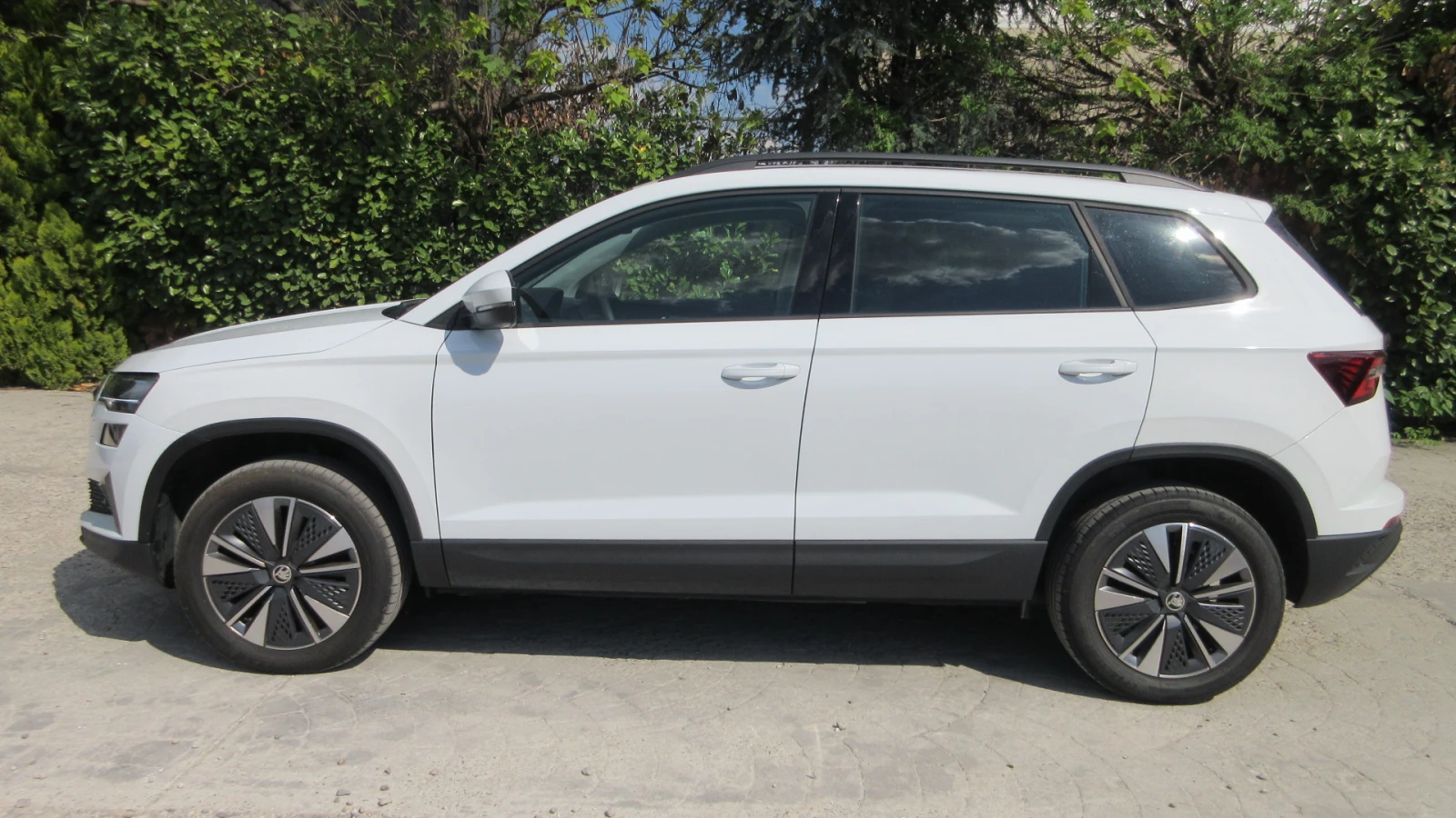 Skoda Karoq 2.0-TDI-AUTOMAT - изображение 8