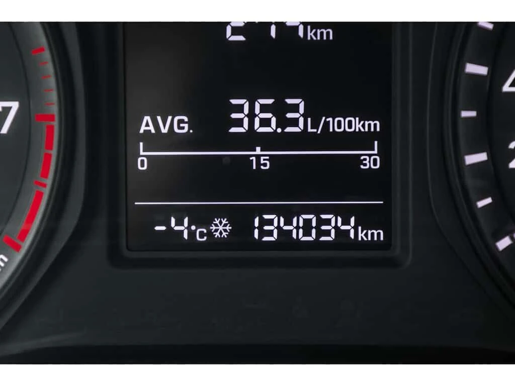 Hyundai Kona * Essential FWD New Arrival / Inspected / Good Con, снимка 17 - Автомобили и джипове - 53847400