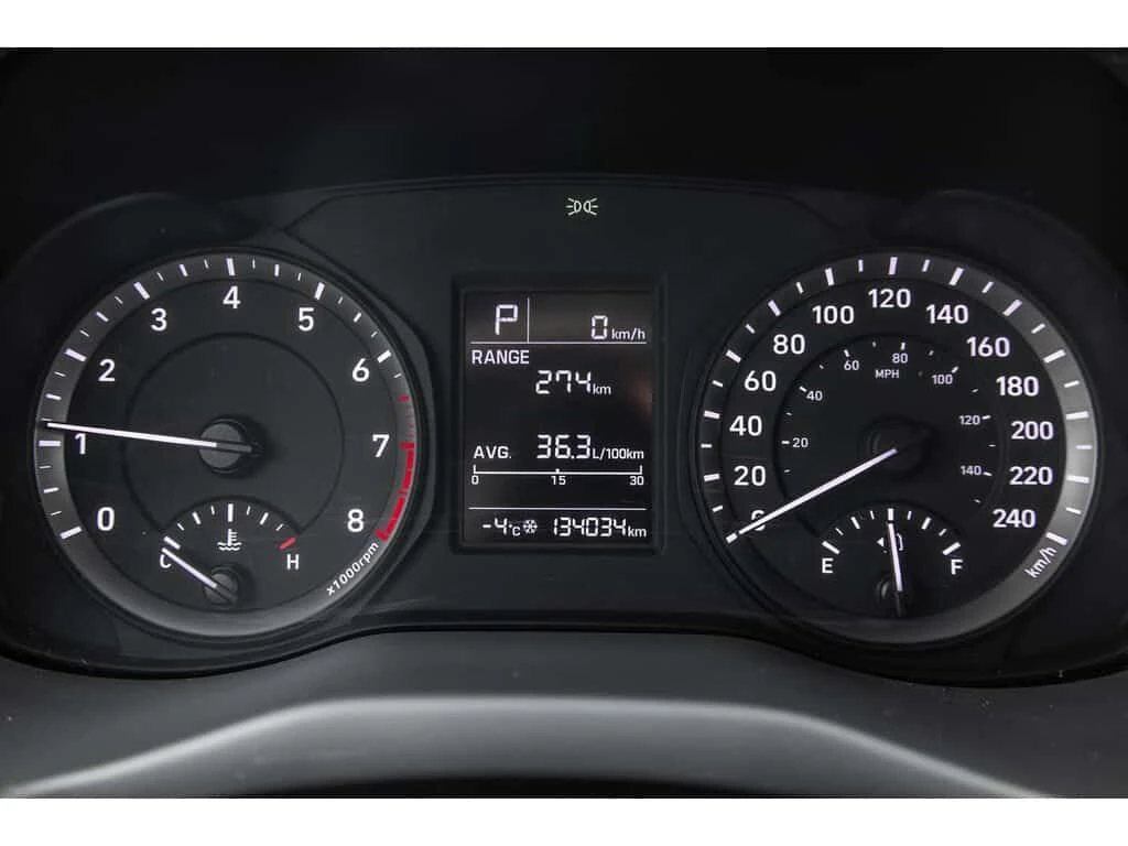 Hyundai Kona * Essential FWD New Arrival / Inspected / Good Con, снимка 16 - Автомобили и джипове - 53847400