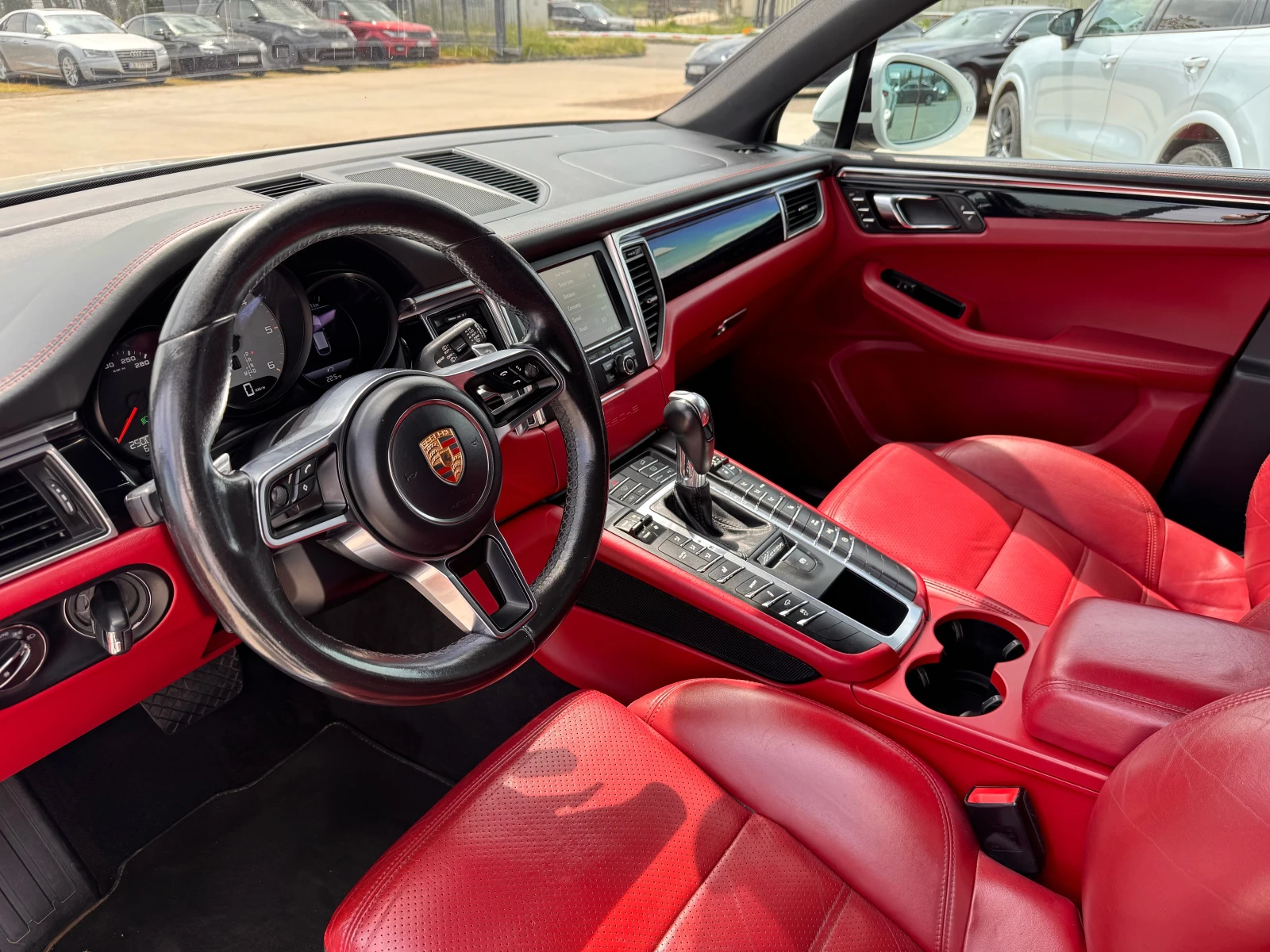 Porsche Macan / S / DIESEL / PANO / , снимка 9 - Автомобили и джипове - 54565522