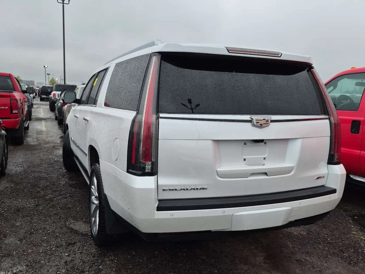 Cadillac Escalade PLATINUM| DISTR| 360| ПОДГР| ОБДУХ| ШИБИДАХ| CARFX, снимка 5 - Автомобили и джипове - 54567953