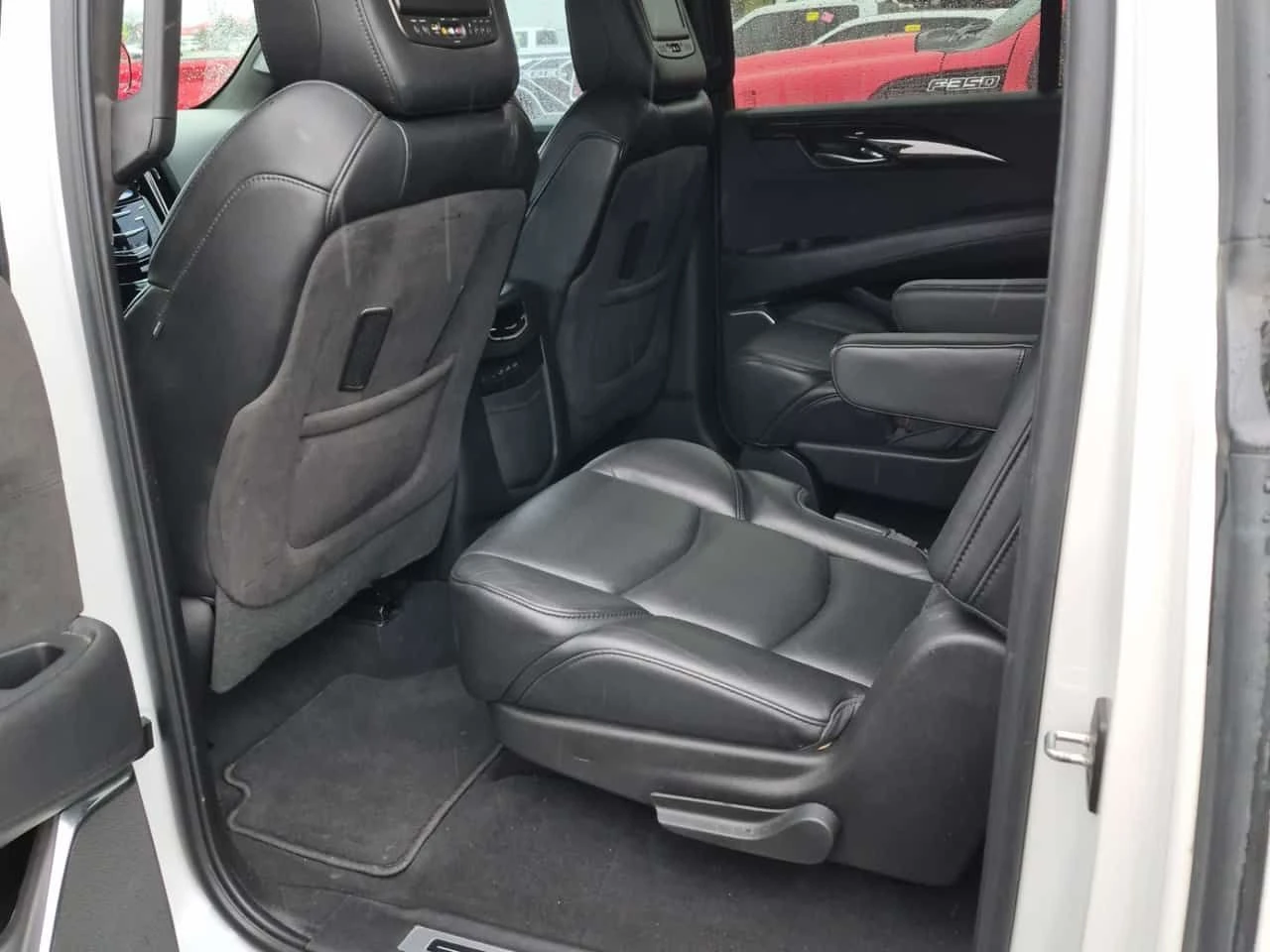 Cadillac Escalade PLATINUM| DISTR| 360| ПОДГР| ОБДУХ| ШИБИДАХ| CARFX, снимка 13 - Автомобили и джипове - 54567953