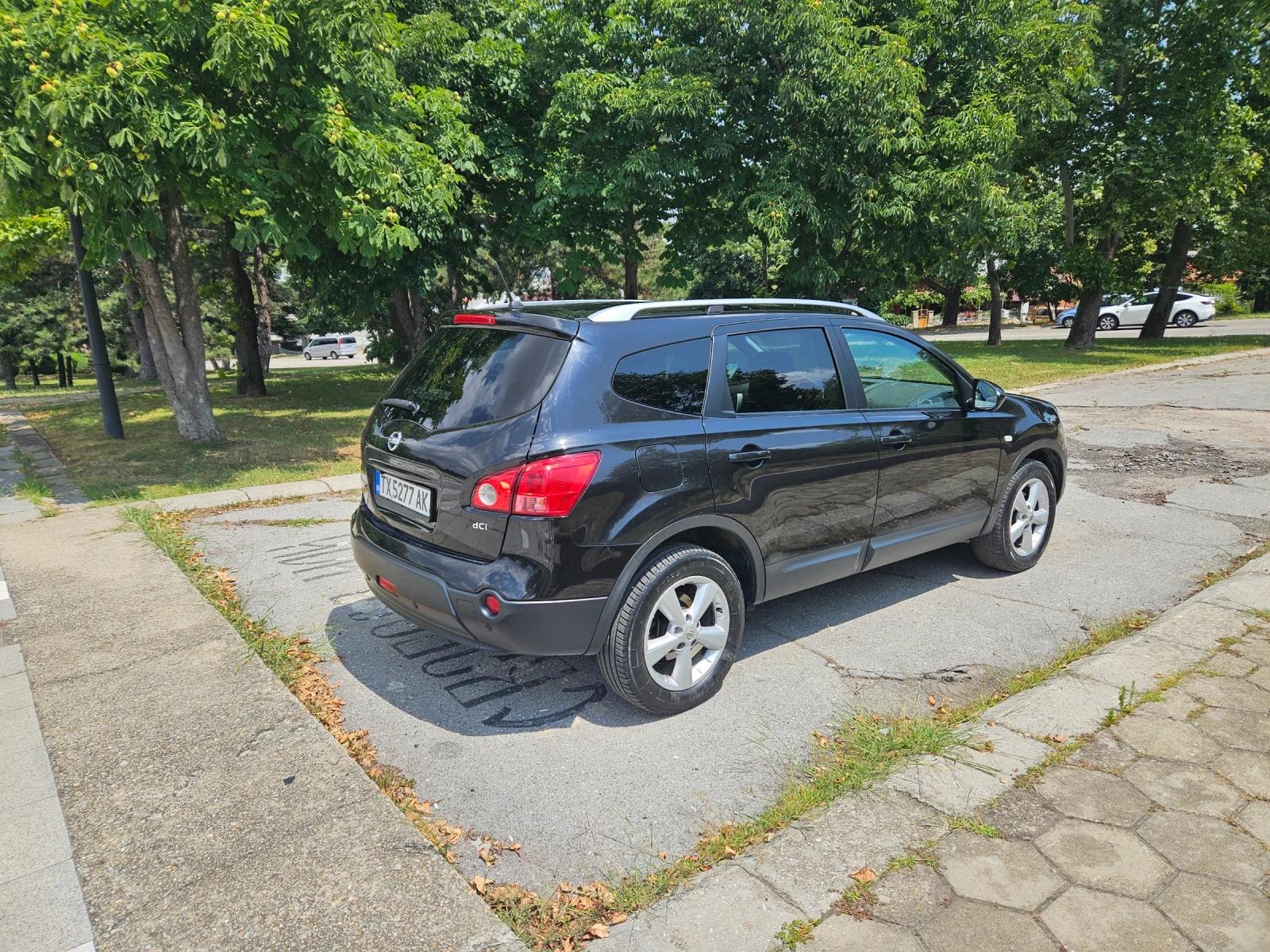 Nissan Qashqai, снимка 5 - Автомобили и джипове - 55341812