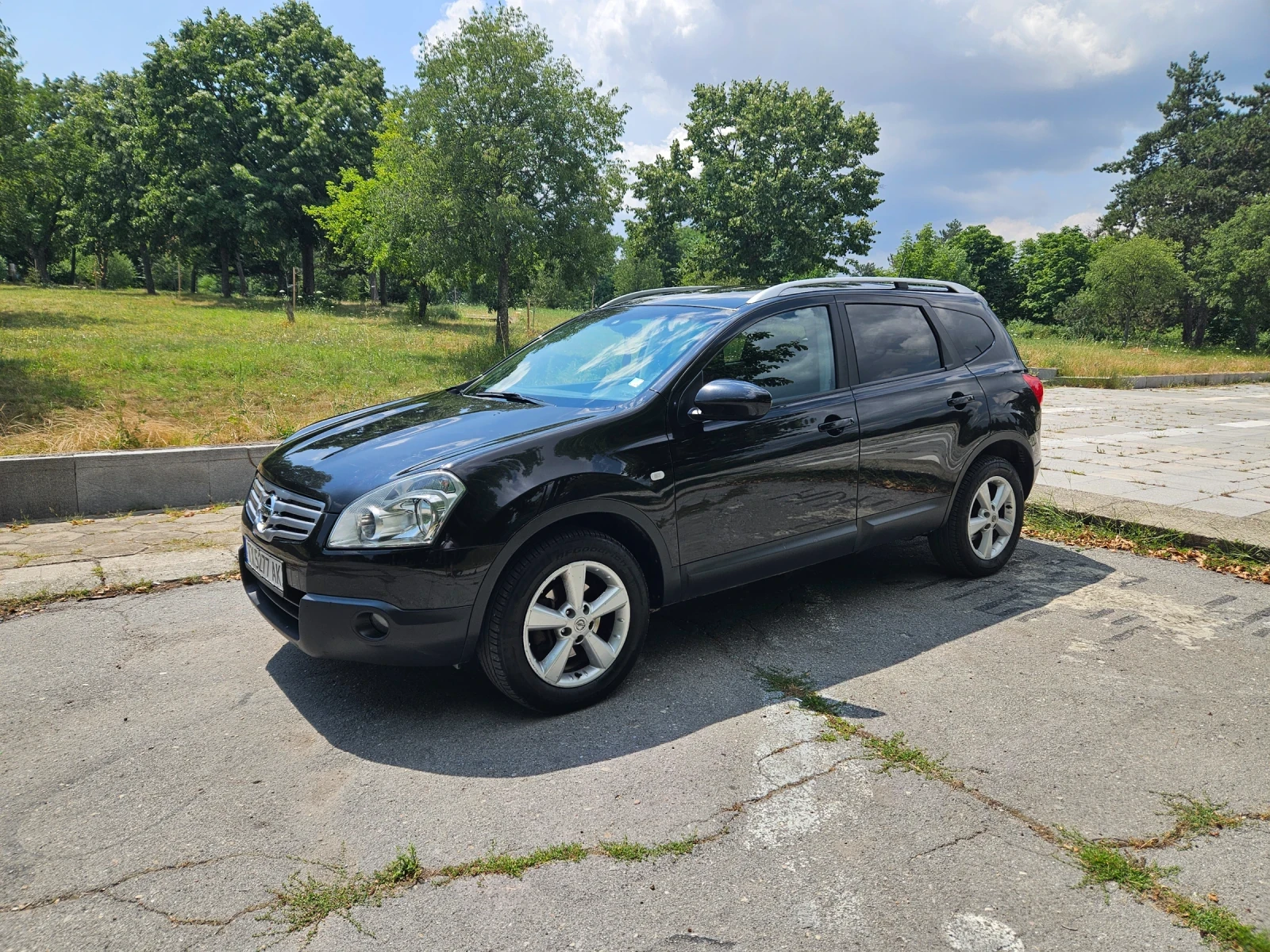 Nissan Qashqai, снимка 2 - Автомобили и джипове - 55341812