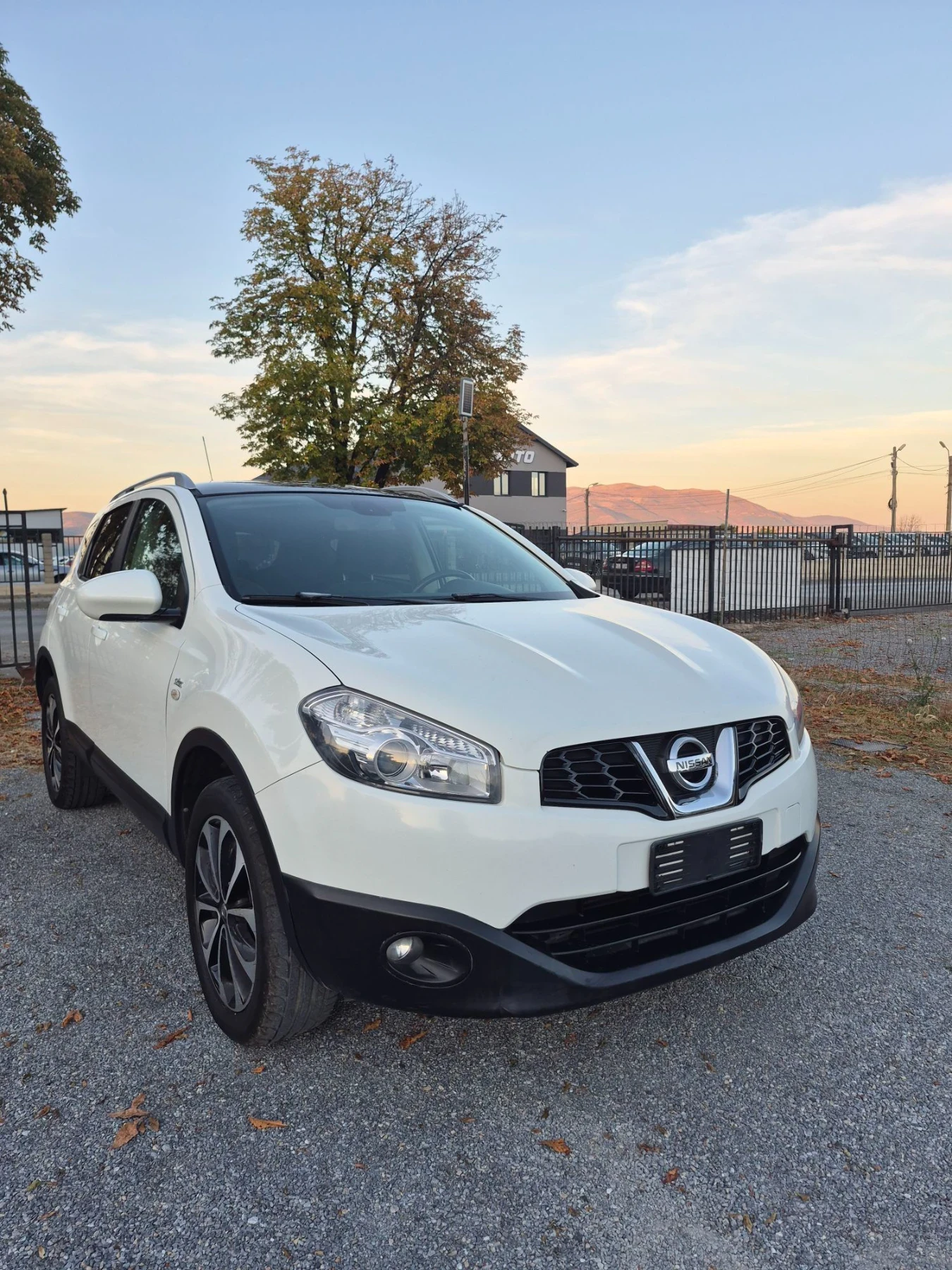 Nissan Qashqai 1.5 DCI  n-tec - Evro 5, снимка 2 - Автомобили и джипове - 56647737