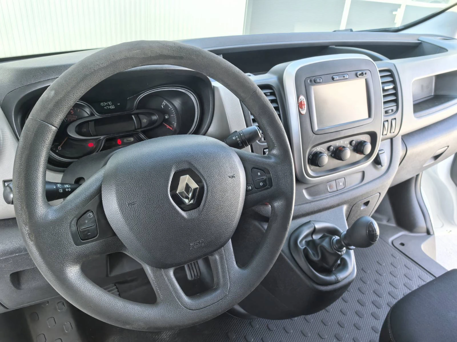 Renault Trafic L2/H2 + AC-EU6 | Mobile.bg   11