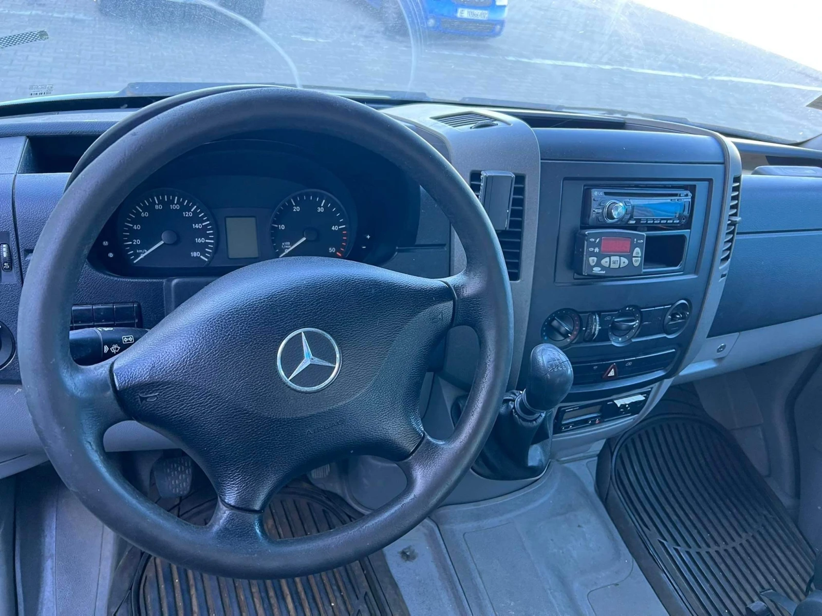 Mercedes-Benz Sprinter 311, снимка 6 - Бусове и автобуси - 54030976