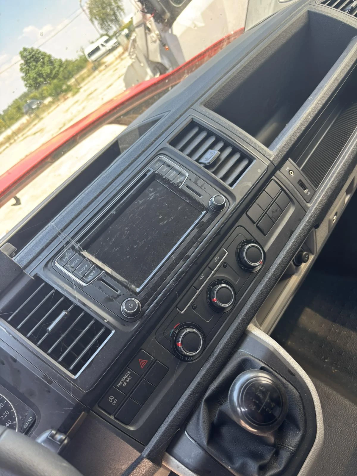 VW Transporter T6 2.0 TDI, снимка 11 - Бусове и автобуси - 55539406