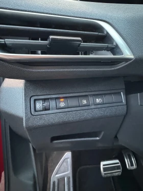 Peugeot 3008 PLUG-IN HYBRID 22ХИЛ/DISTRON/360CAM/KEYLESS/225К.С, снимка 11