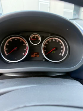 Opel Corsa 1.2 16v 70000km, снимка 7