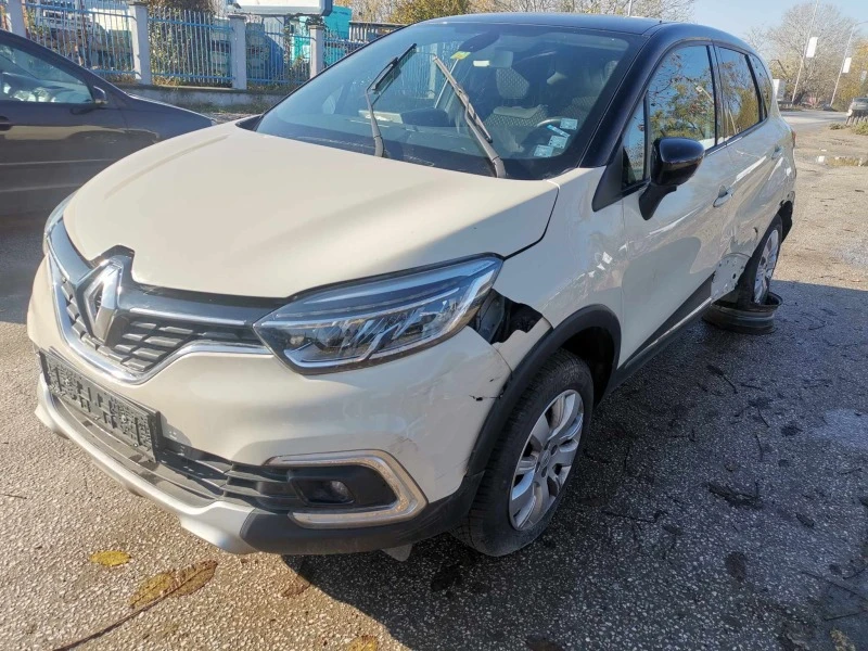 Renault Captur 1.2i, снимка 2 - Автомобили и джипове - 43893745