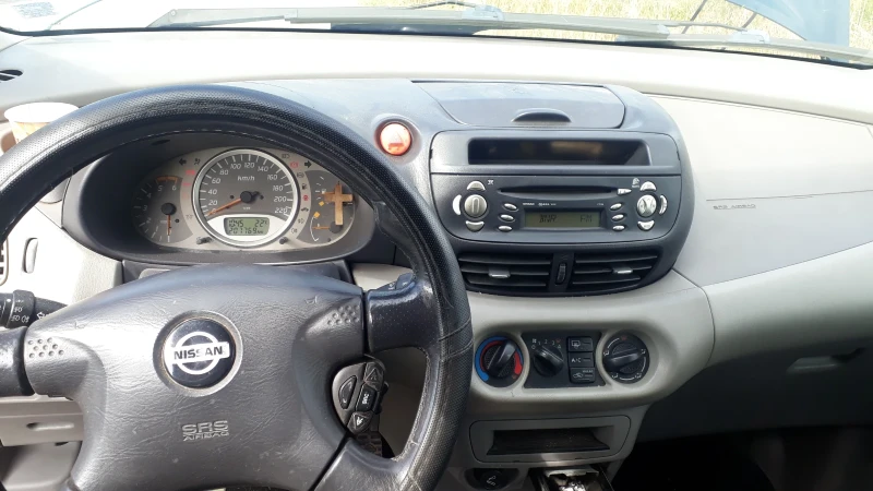 Nissan Almera tino 2.2 , снимка 8 - Автомобили и джипове - 47488364